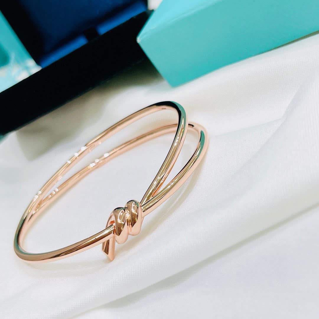 Tiffany & Co. Atlas Knot Bangle Bracelet